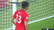 巴罗传中极具威胁 于海拼命卡位完成关键解围