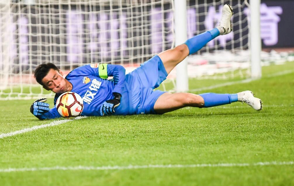 中超第14轮最佳门将 张鹭单场6次扑救零封亚泰