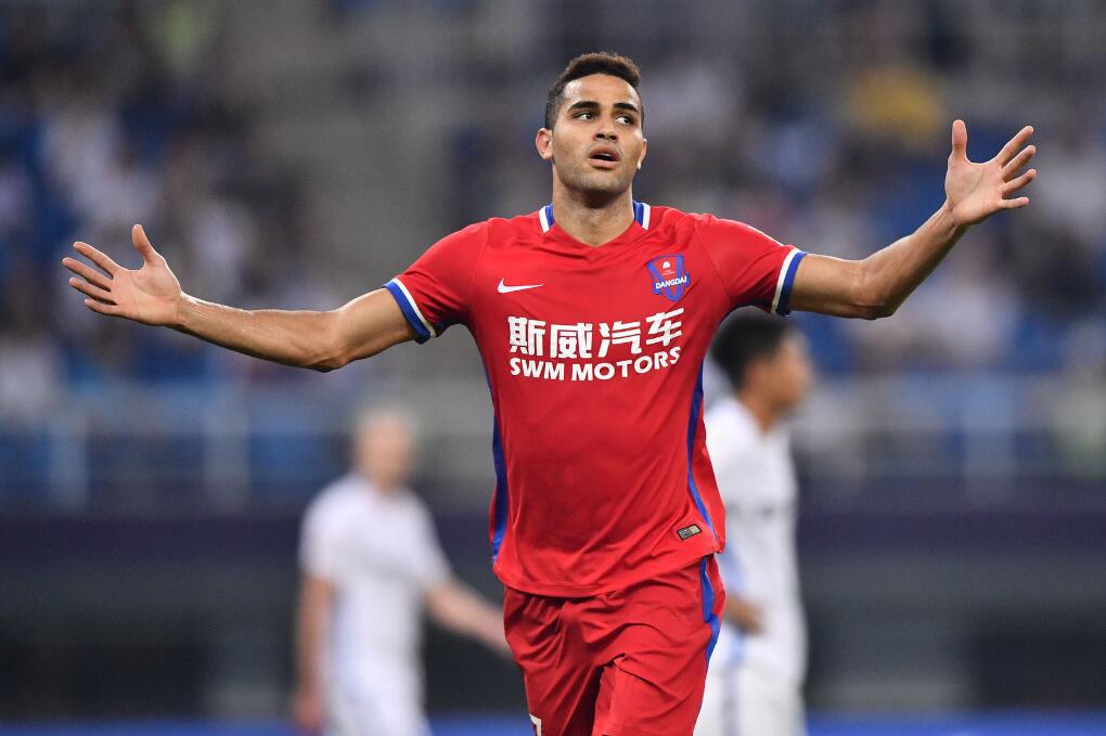 半场打垮泰达! 卡尔德克梅开二度带领斯威重回正轨