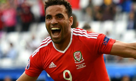 威尔士功勋罗布森-卡努宣布退队 16欧洲杯超神一球永载史册