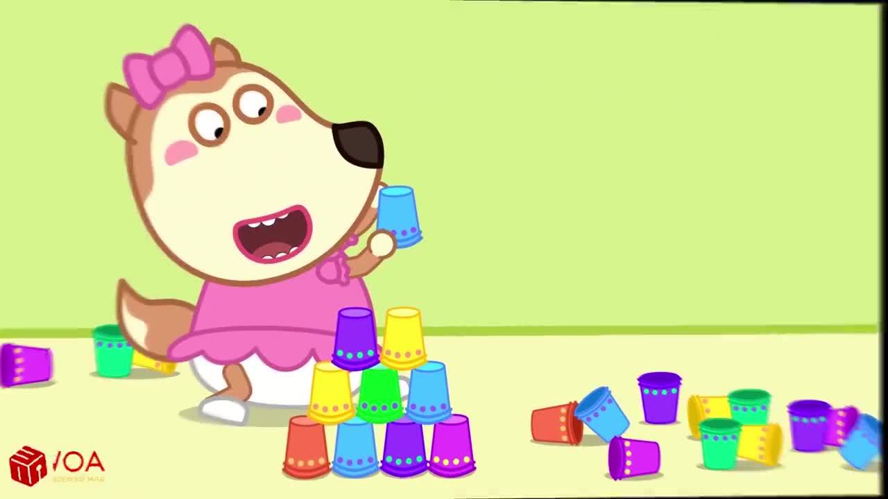 儿童卡通片:小萌娃一起玩叠杯子