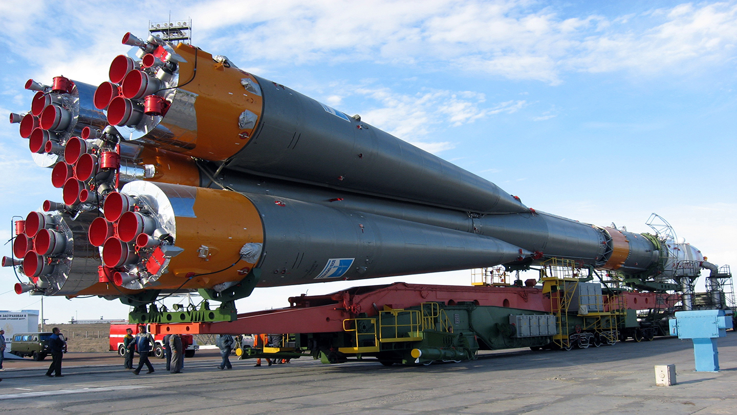 697:长征九号火箭起飞重量达4000吨 将载人登月