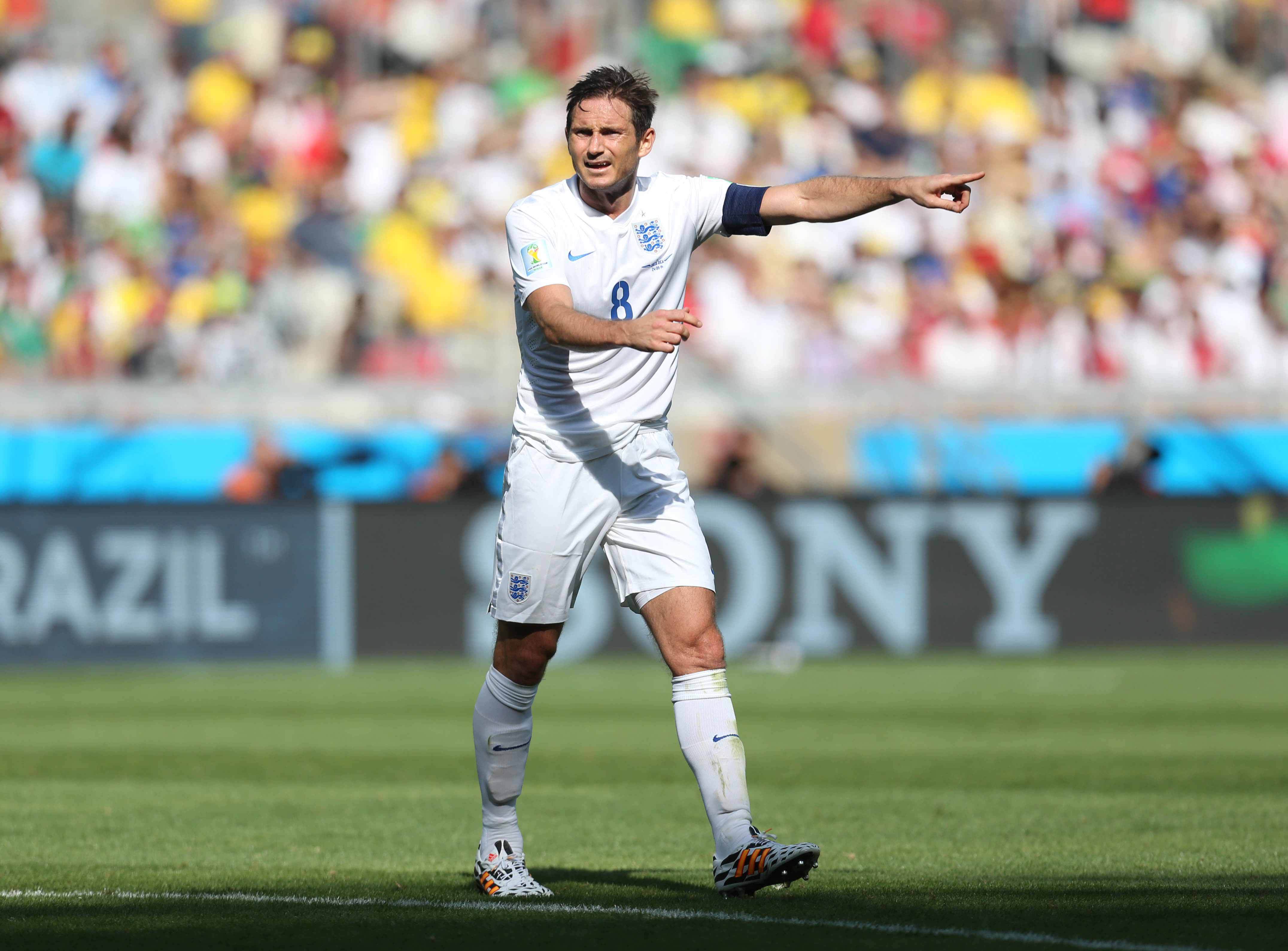 7年前英格兰瑞士进攻大战对轰4球 兰帕德点射扬教授凌空世界波