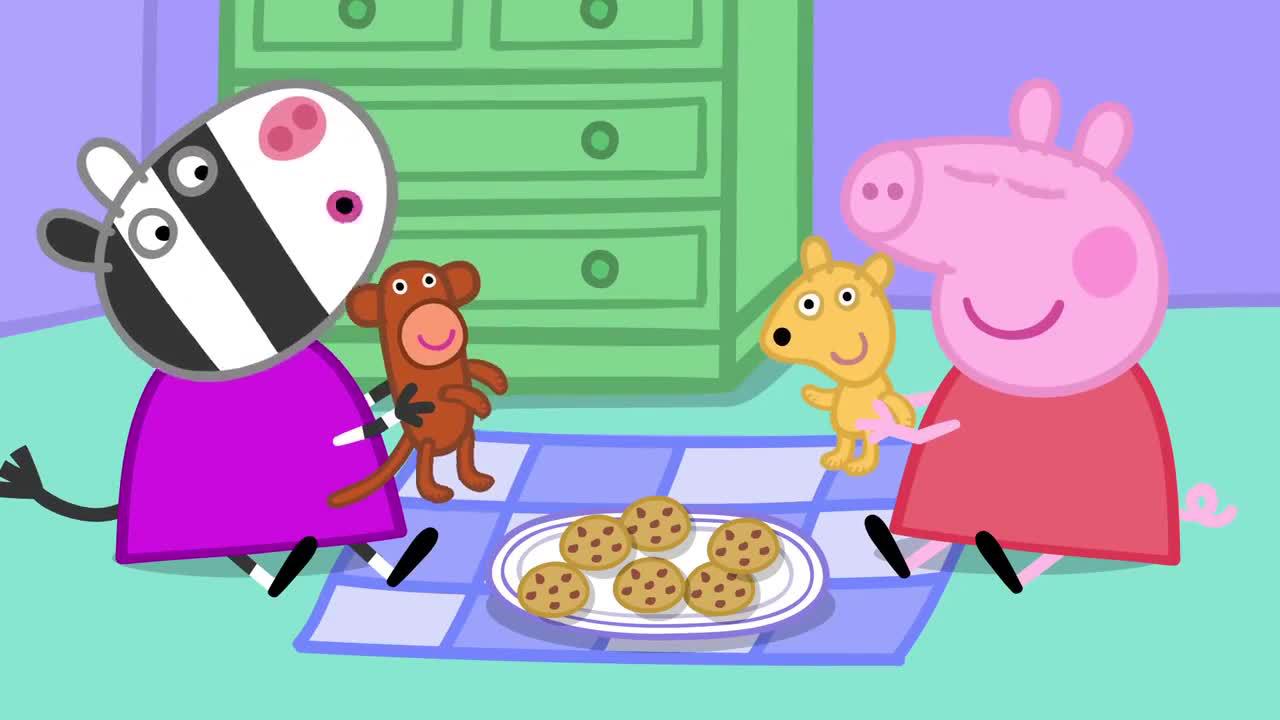 小猪佩奇:佩奇和朋友玩过家家,他们需要乔治的材料,他却这样说