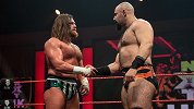 NXT UK第136期：狂暴布朗激战乔科菲 KID出战五回合赛
