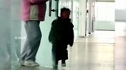 盘点人类幼崽的倒霉瞬间，人类幼崽迷惑行为大赏