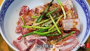 饭店大厨都这样做糯米蒸排骨，鲜香软糯，不腥不柴，出锅香气扑鼻