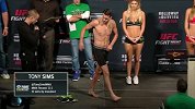UFC-15年-UFC Fight Night 74萨斯卡通站赛前称重仪式全程-全场