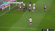 第50分钟云达不莱梅球员莫伊桑德射门 - 击中门框