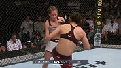 闫晓楠UFC最霸气一战！三回合暴击卡洛琳娜 波兰公主遭整容