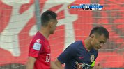 辽足任意球轰炸禁区 侯志维头槌攻门偏出立柱