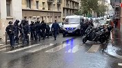 巴黎发生持刀砍人事件致4人受伤 警方封锁现场发现可疑包裹