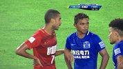 中国足协杯-17赛季-淘汰赛-1/4决赛次回合-第27分钟花絮 真铁汉！ 于汉超拒绝被换下忍痛坚持-花絮