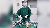 女生痛到满床打滚！一查医生都惊了：她比别人多一个子宫