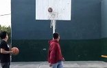素人篮球场炫技合集