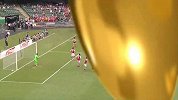 足球-16年-季前俱乐部友谊赛：第9分钟射门 切里头球被南华门将神勇扑出-花絮