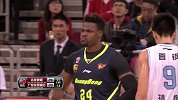 CBA-1415赛季-季后赛-半决赛-第1场-阿德里恩抢到篮板硬上得分还造成莫里斯犯规-花絮