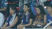 比赛虽然射门不多不够精彩 日本三代美女球迷端庄儒雅全场最亮