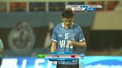 王万鹏禁区前沿恶意放倒马修斯 两黄变一红使超越雪上加霜