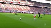 第11分钟RB莱比锡球员萨比策射门 - 打偏