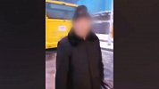 【黑龙江】老人带宠物狗坐公交被拒 拦车前20分钟不让发车