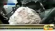捡回一命！重庆的哥驾车躲过致命石块
