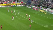 下半场补时第4分钟杜塞尔多夫球员卡拉曼射门 - 打偏