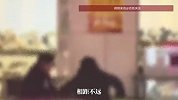 两女子把商场扶梯当跑步机？逆行过程中多次险摔倒，工作人员：发现时已来不及劝阻