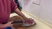 家常小炒肉的做法，香辣开胃，特别下饭，看着就有食欲