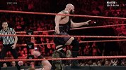 WWE-17年-慢动作看比赛：最强巨人之战 大秀哥VS斯特劳曼-专题