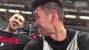 跟郭艾伦学坏了！林书豪教队友中文：su豪很suai