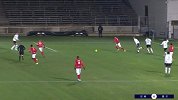 第89分钟尼姆球员阿赫林维射门 - 打偏