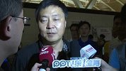 中超-16赛季-登巴巴飞赴卡塔尔进行治疗     蓝血人深夜机场送行-新闻