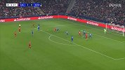 第5分钟萨尔茨堡红牛球员索博斯洛伊射门 - 被扑