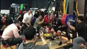 恐怖野兽极限力量！李梅皓420公斤深蹲挑战