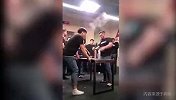致命铁砂掌！外国啪啪啪扇耳光大赛 小哥一巴掌让对方直接断片儿