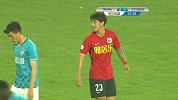 辽足任意球打出配合 雷永驰禁区线爆射擦柱而出