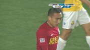 辽足定位球造边路良机 张延军一脚传中直接飞出底线