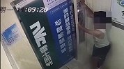 宁夏一电梯载人直滑19楼 物业查监控惊呆