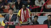 CBA-1415赛季-常规赛-第16轮-林志杰抡臂大风车式传球 霍尔曼反手上篮球进2+1（广厦vs同曦）-花絮