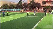 这个8号小球员用实践证明 踢球真的不能减肥