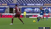 第12分钟斯特拉斯堡球员吉库射门 - 打偏
