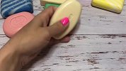 把家里不同颜色的香皂刮开，声音好好听