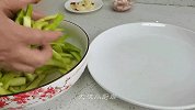 炒西葫芦，切记别直接下锅，多加1步，爽脆入味不出汤，好吃又下饭