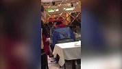 网友偶遇郭士强与周琦共餐 老叔这是要招募大魔王的节奏？