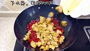 分享一个干锅肥肠的做法