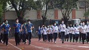 学生跑步猝死疑因与戴口罩有关 多地叫停学生体育课戴口罩