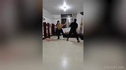自称秒杀泰森的咏春高手18秒就被KO 脑袋都被开瓢了