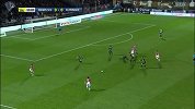 第14分钟摩纳哥球员斯利马尼射门 - 打偏