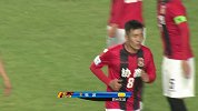 赵宇豪遭到凶狠犯规 张波铲抢动作过大染黄